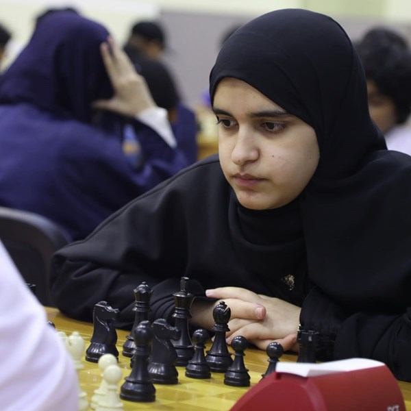 苏丹·塔赫尔：“第一盘”雄心勃勃的“国际象棋”